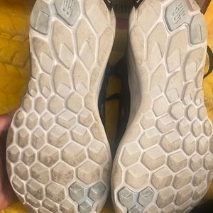 New Balance FRESH FOAM SPORT V2